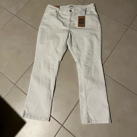 L.L. Bean Denim - NWT L.L. bean 18 petite white jeans stretchy